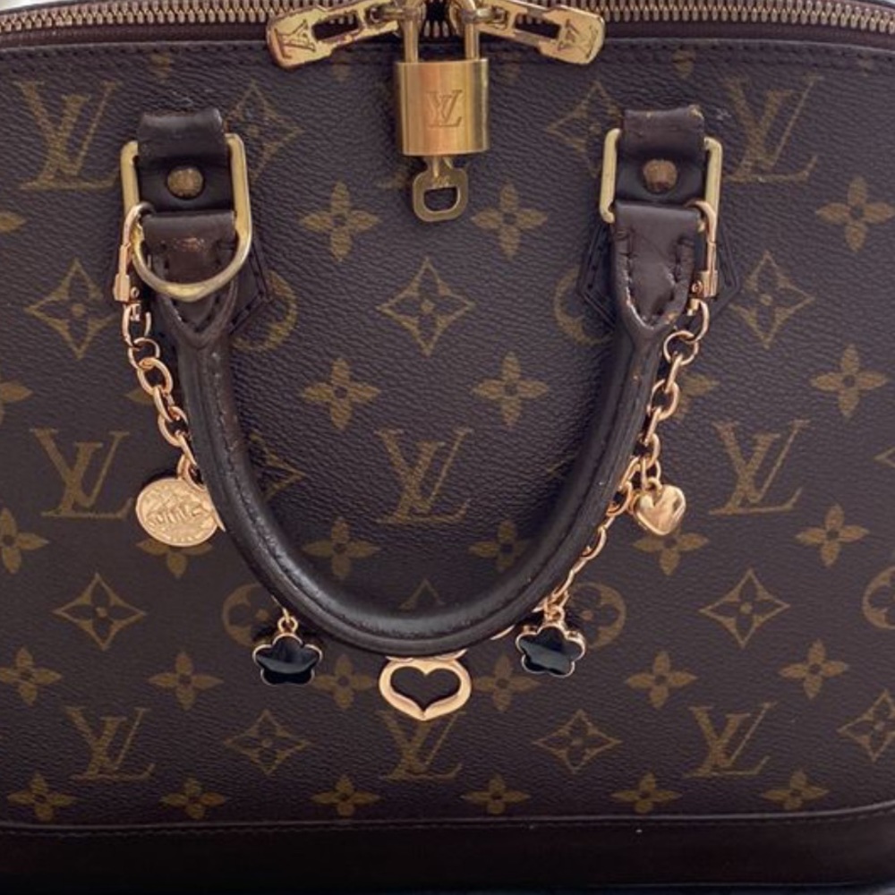 SET authentic item only! LV Louis Vuitton Alma & Sarah Wallet Set